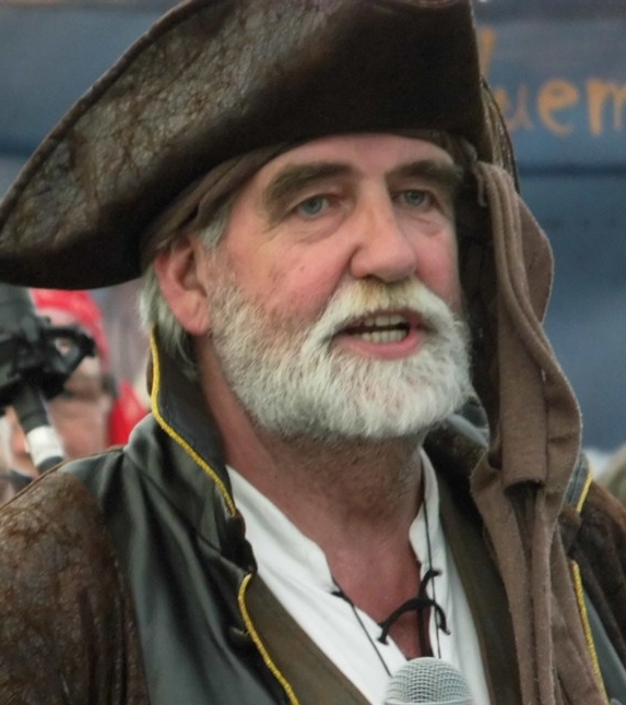 Tjeerd Riesebos
bas
